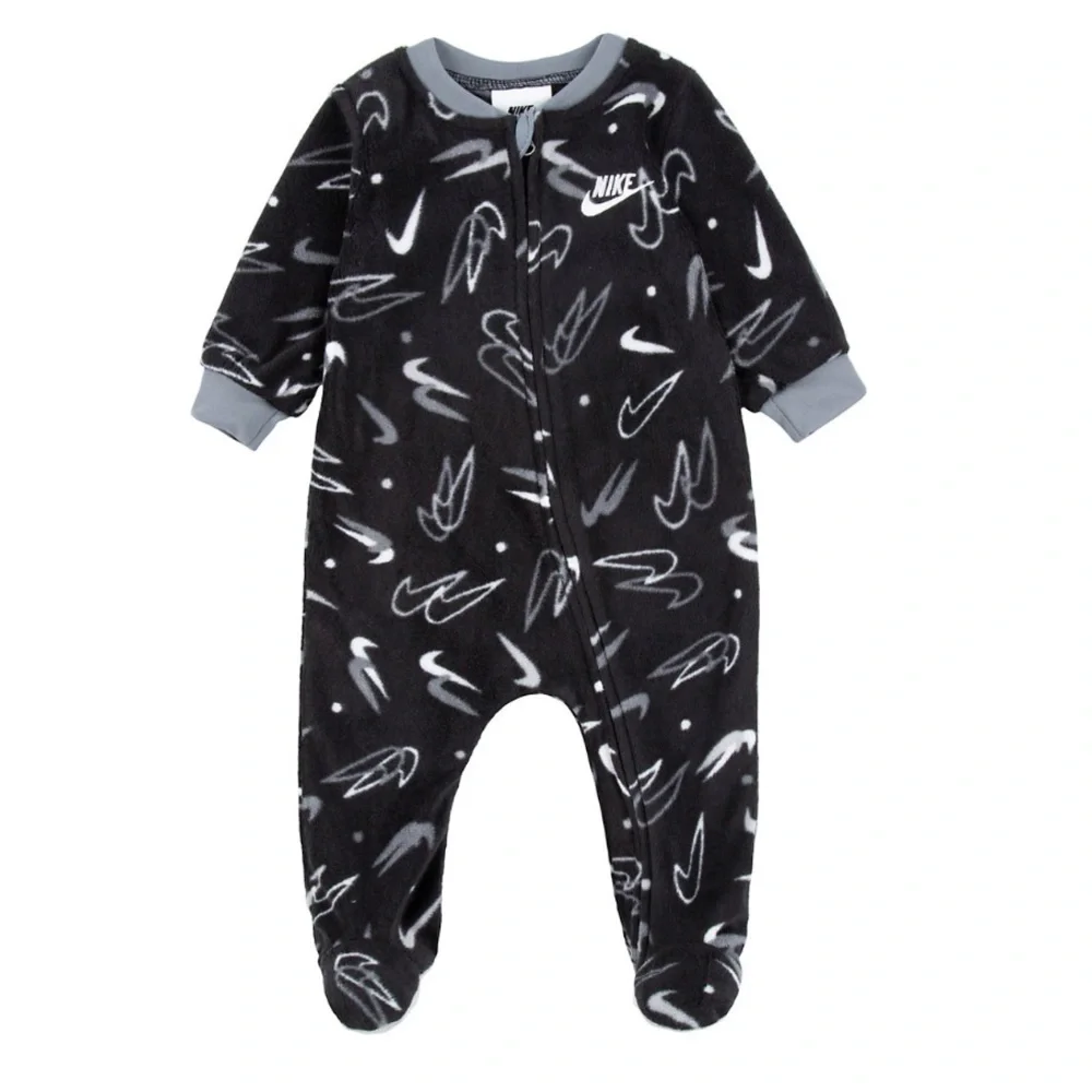 Baby Nike Allover Print Footed Sleep and Play. Newborn Onsie 3M